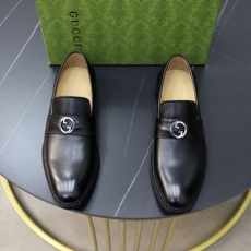 Gucci Leather Shoes